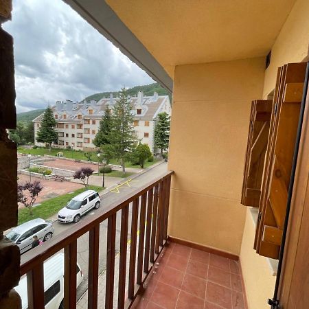 Apartamento El Falcar Villanúa Esterno foto