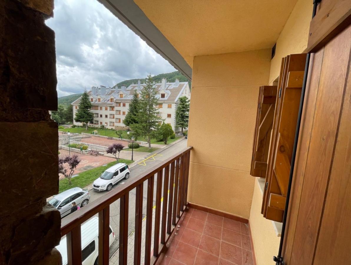 Apartamento El Falcar Villanúa Esterno foto